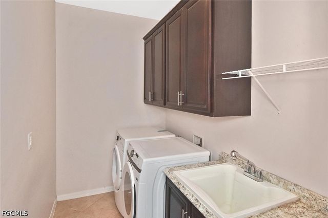 2549 Ashbury CIR, Cape Coral, FL 33991