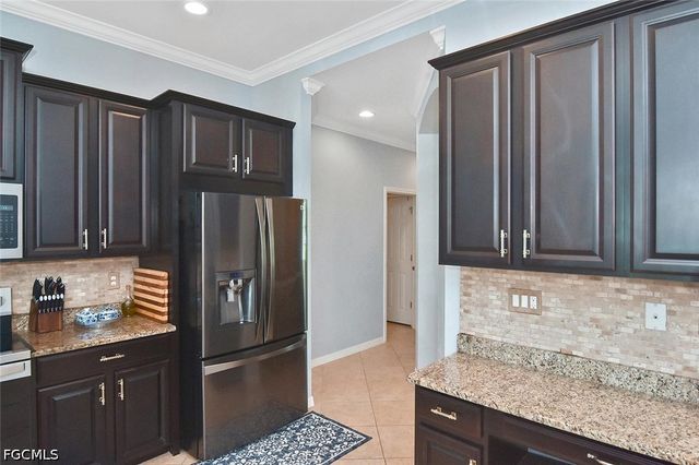 2549 Ashbury CIR, Cape Coral, FL 33991