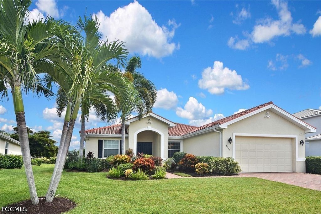 2549 Ashbury CIR, Cape Coral, FL 33991