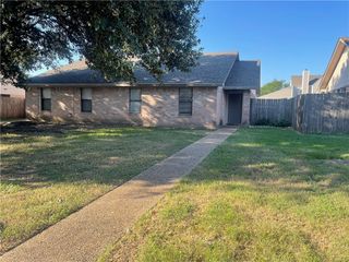 2524 Hickory Drive, College Station, TX 77840