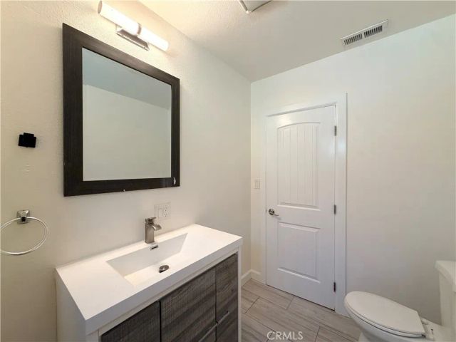 10318 Burin Avenue, Inglewood, CA 90304