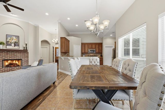 199 Kings Point Street, Conroe, TX 77356