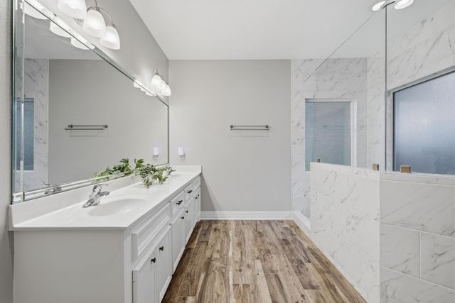 199 Kings Point Street, Conroe, TX 77356