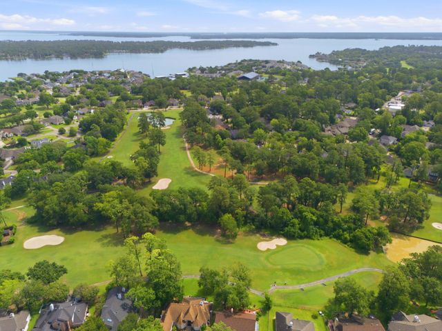 199 Kings Point Street, Conroe, TX 77356