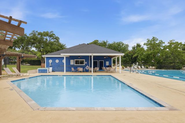 199 Kings Point Street, Conroe, TX 77356