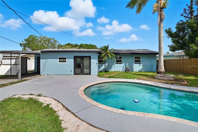 758 42ND AVENUE NE, St Petersburg, FL 33703