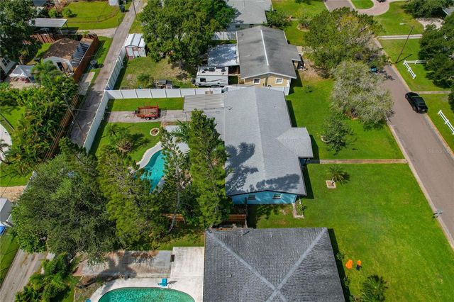 758 42ND AVENUE NE, St Petersburg, FL 33703