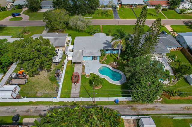 758 42ND AVENUE NE, St Petersburg, FL 33703