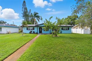 758 42ND AVENUE NE, St Petersburg, FL 33703