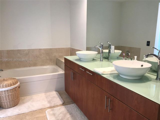 315 NE 3rd Ave 2103, Fort Lauderdale, FL 33301