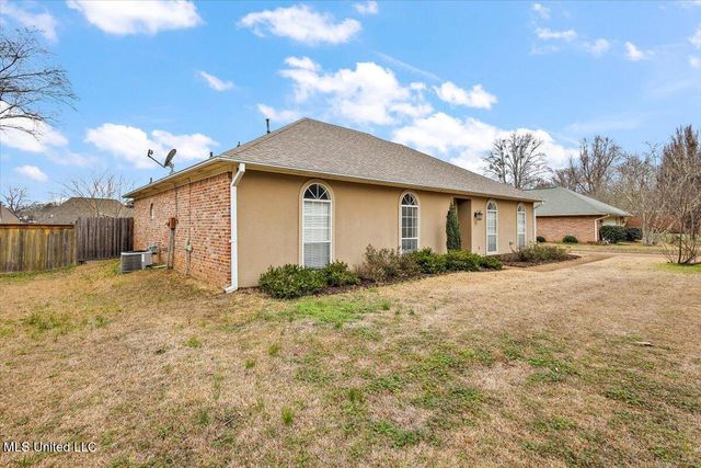 103 Trace Ridge Drive, Ridgeland, MS 39157