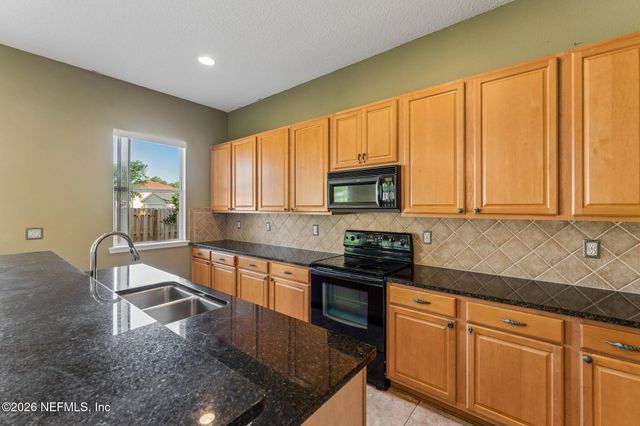 971 MORNING LIGHT Road, Jacksonville, FL 32218