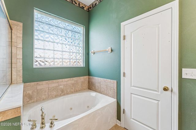 971 MORNING LIGHT Road, Jacksonville, FL 32218