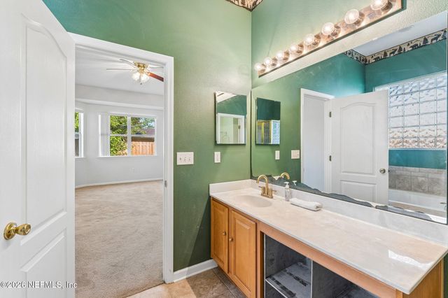 971 MORNING LIGHT Road, Jacksonville, FL 32218