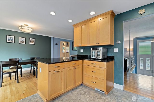 14859 NE 13th Street, Bellevue, WA 98007