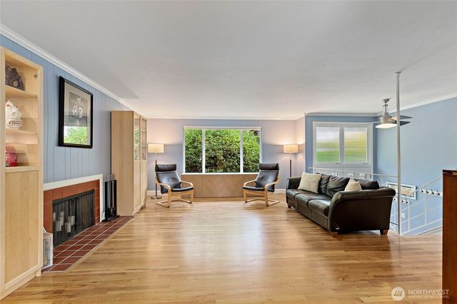 14859 NE 13th Street, Bellevue, WA 98007