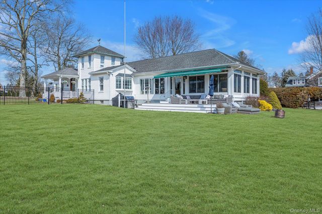 67 Lake Avenue, Center Moriches, NY 11934