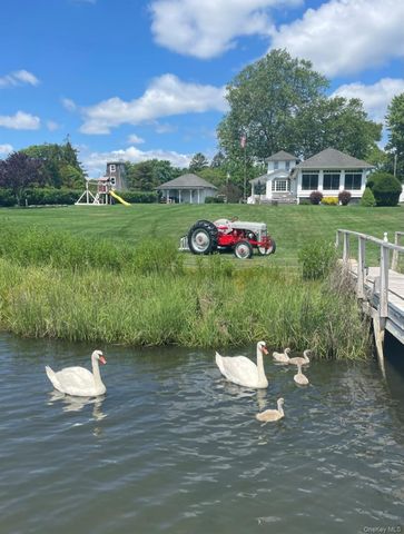 67 Lake Avenue, Center Moriches, NY 11934