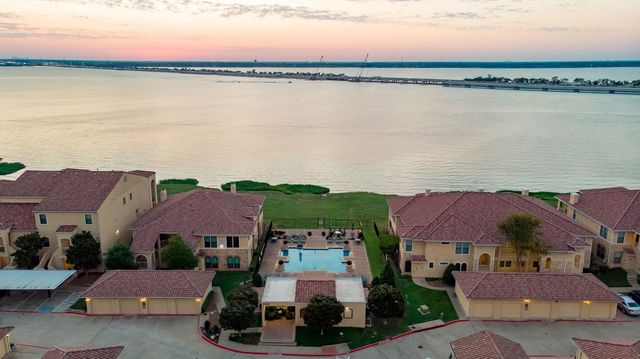 2020 Portofino Drive, Rockwall, TX 75032
