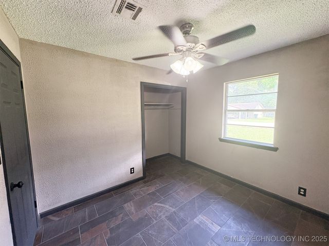 86 Wisteria, Lone Grove, OK 73443