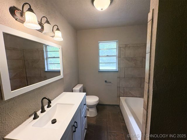 86 Wisteria, Lone Grove, OK 73443