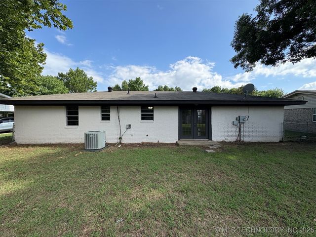 86 Wisteria, Lone Grove, OK 73443