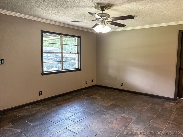 86 Wisteria, Lone Grove, OK 73443