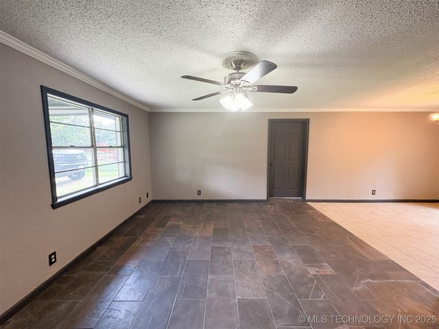 86 Wisteria, Lone Grove, OK 73443