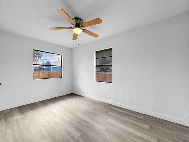 705 Seminole St, Corpus Christi, TX 78405