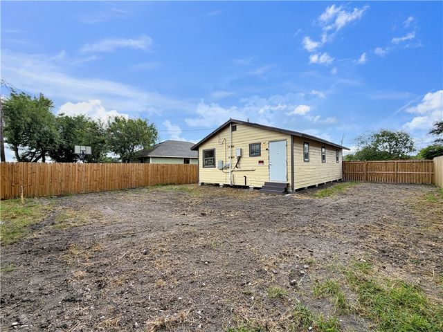 705 Seminole St, Corpus Christi, TX 78405