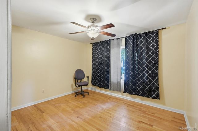 27315 Lathrup Boulevard, Lathrup Village, MI 48076