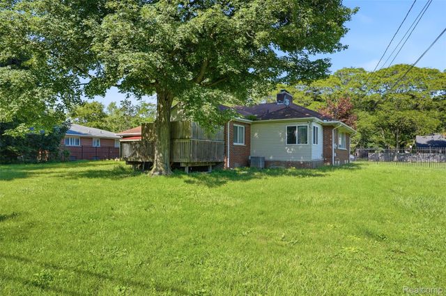 27315 Lathrup Boulevard, Lathrup Village, MI 48076