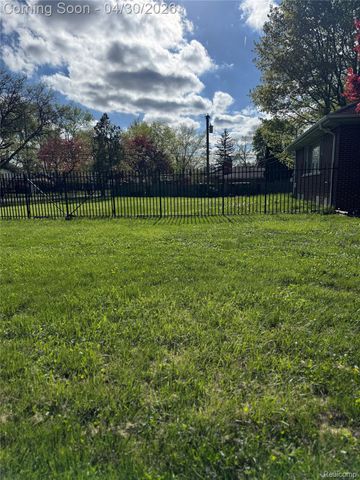 27315 Lathrup Boulevard, Lathrup Village, MI 48076