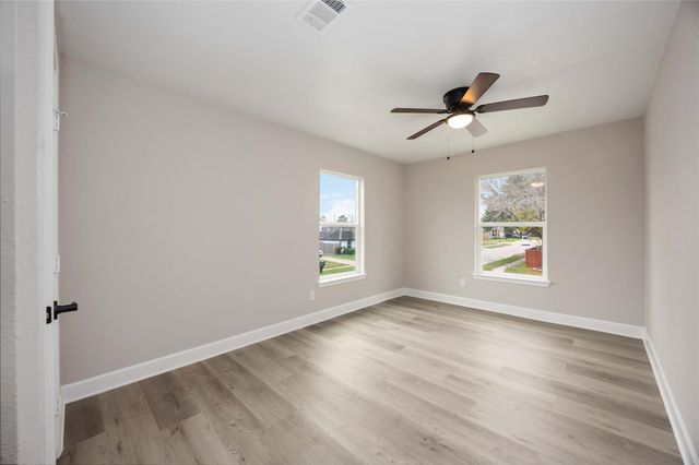 11302 White Gate Lane, Houston, TX 77067