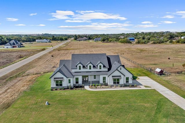 2001 Veal Circle, Springtown, TX 76085