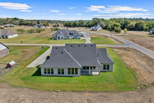 2001 Veal Circle, Springtown, TX 76085