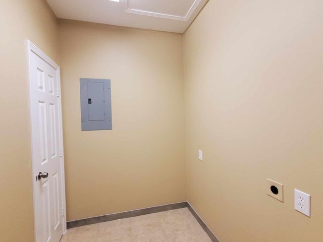 527 12th Street Street, San Leon, TX 77539