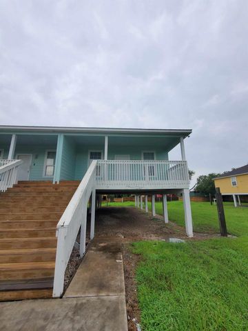 527 12th Street Street, San Leon, TX 77539