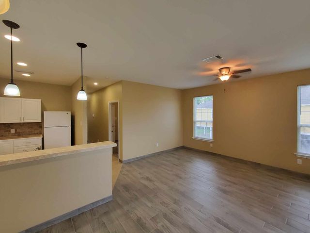 527 12th Street Street, San Leon, TX 77539