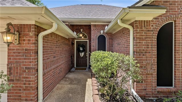 1703 White Stone Drive, Bryan, TX 77807