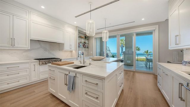 4955 GULF OF MEXICO DRIVE 101, Longboat Key, FL 34228
