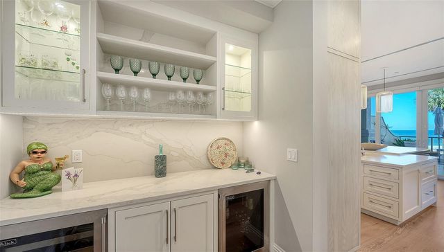 4955 GULF OF MEXICO DRIVE 101, Longboat Key, FL 34228