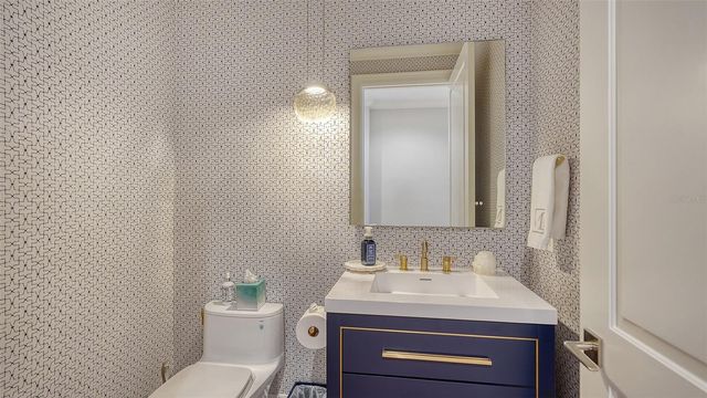 4955 GULF OF MEXICO DRIVE 101, Longboat Key, FL 34228