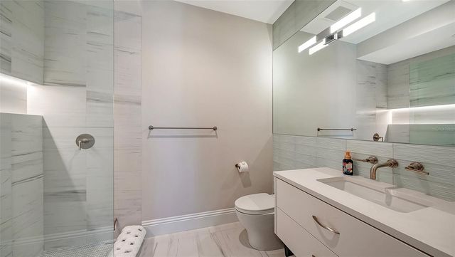 4955 GULF OF MEXICO DRIVE 101, Longboat Key, FL 34228