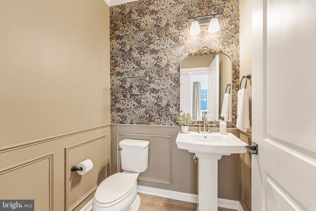 18260 MOSS GARDEN RD, Dumfries, VA 22026