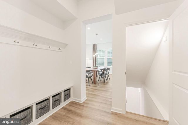 18260 MOSS GARDEN RD, Dumfries, VA 22026