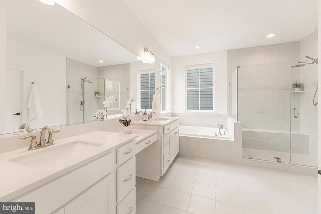 18260 MOSS GARDEN RD, Dumfries, VA 22026