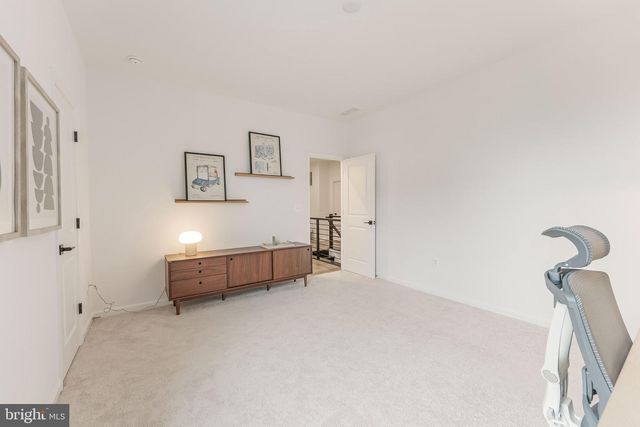 18260 MOSS GARDEN RD, Dumfries, VA 22026