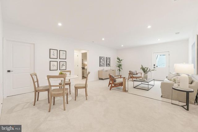 18260 MOSS GARDEN RD, Dumfries, VA 22026