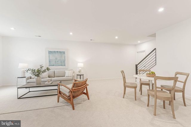 18260 MOSS GARDEN RD, Dumfries, VA 22026